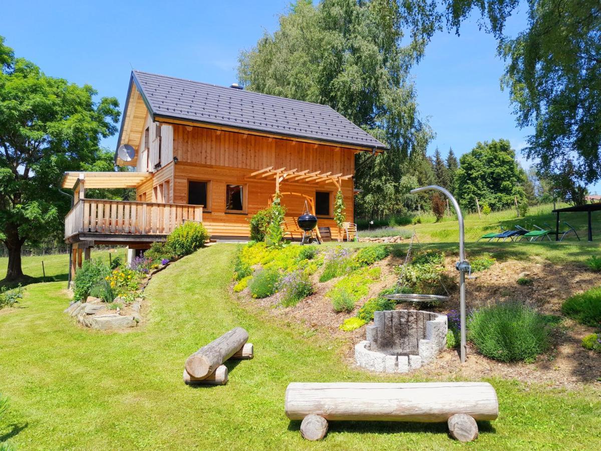 Apartamento Auszeit Almhaus Schmalzbauer Sankt Andrä Exterior foto
